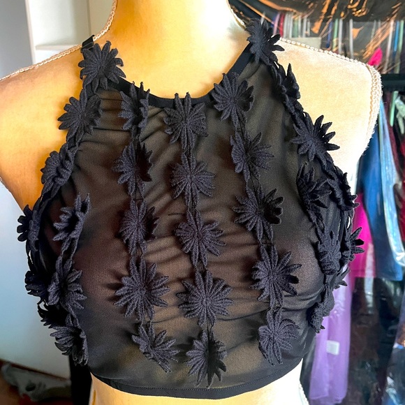 Secret Garden Top - Picture 1 of 5